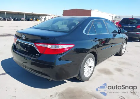 2016 Toyota Camry Le z USA, uszkodzony, nr VIN 4T4BF1FK0GR540152